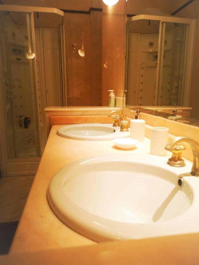 Trevi Nice Holiday - Luxury Apartment Roma Eksteriør bilde